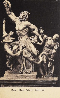 Фотоальбом «Roma. Vaticano museo di sculptura». Рим: Издание музея Галерея Понтифика, [б.г.].